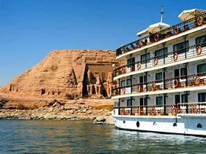 Nile Cruise from Luxor to Aswan 4 Days